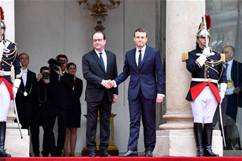 法国举行总统权力交接仪式