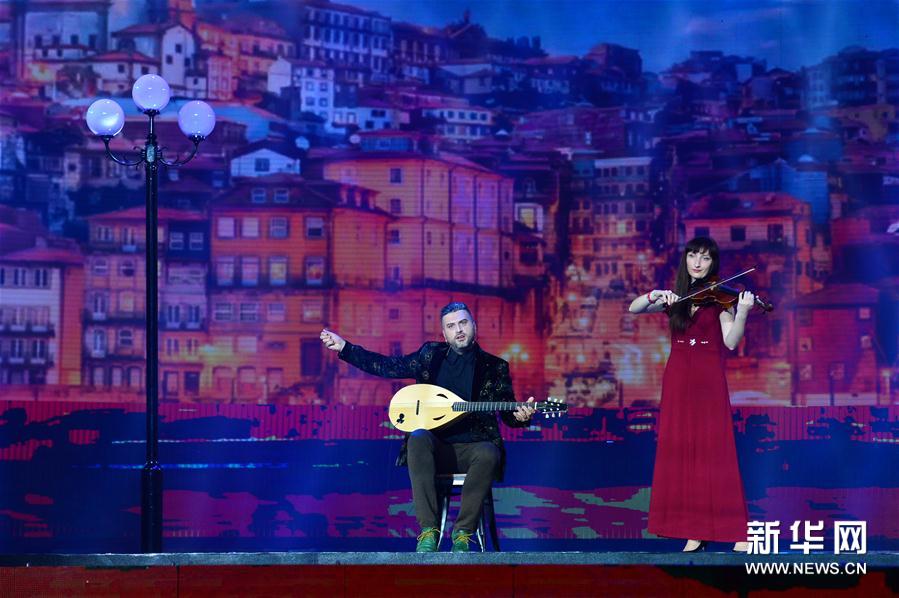 （文化）（2）第19届南宁国际民歌艺术节晚会上演