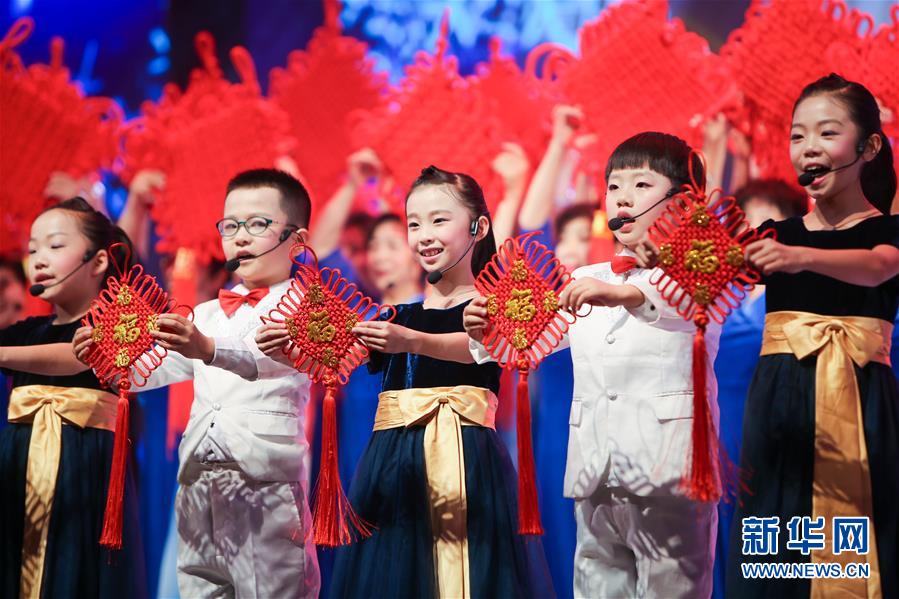 （社会）（2）北京：房山百姓联欢迎新春
