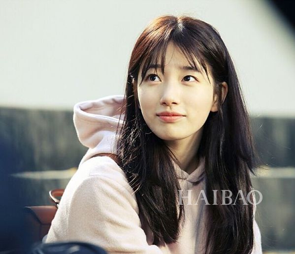 裴秀智 (Bae Suzy) 私照