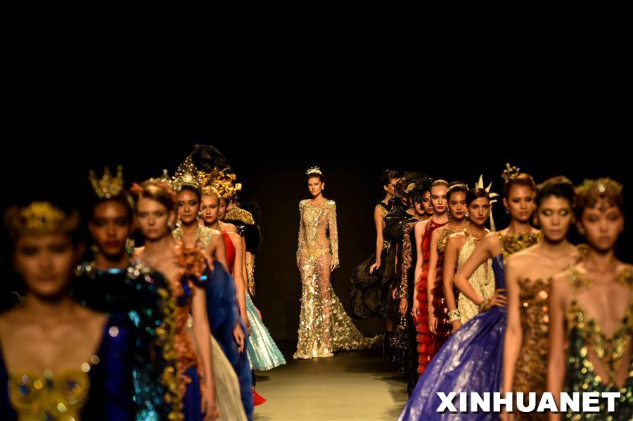 （国际）（1）2017曼谷国际时装周——中国设计师郭培时装秀