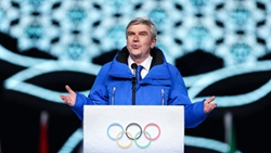 國際奧會主席盛讚的“雪飛燕”為何“落定”小海陀？
