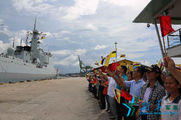 中国海军远航访问编队结束访问离开文莱