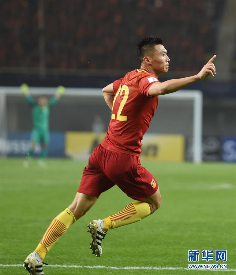 （体育）（21）足球——世预赛：中国队战胜韩国队