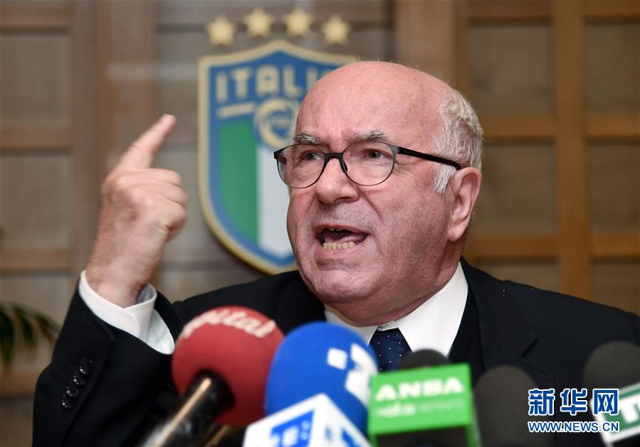 （体育）（3）足球——意大利足协主席塔维奇奥辞职