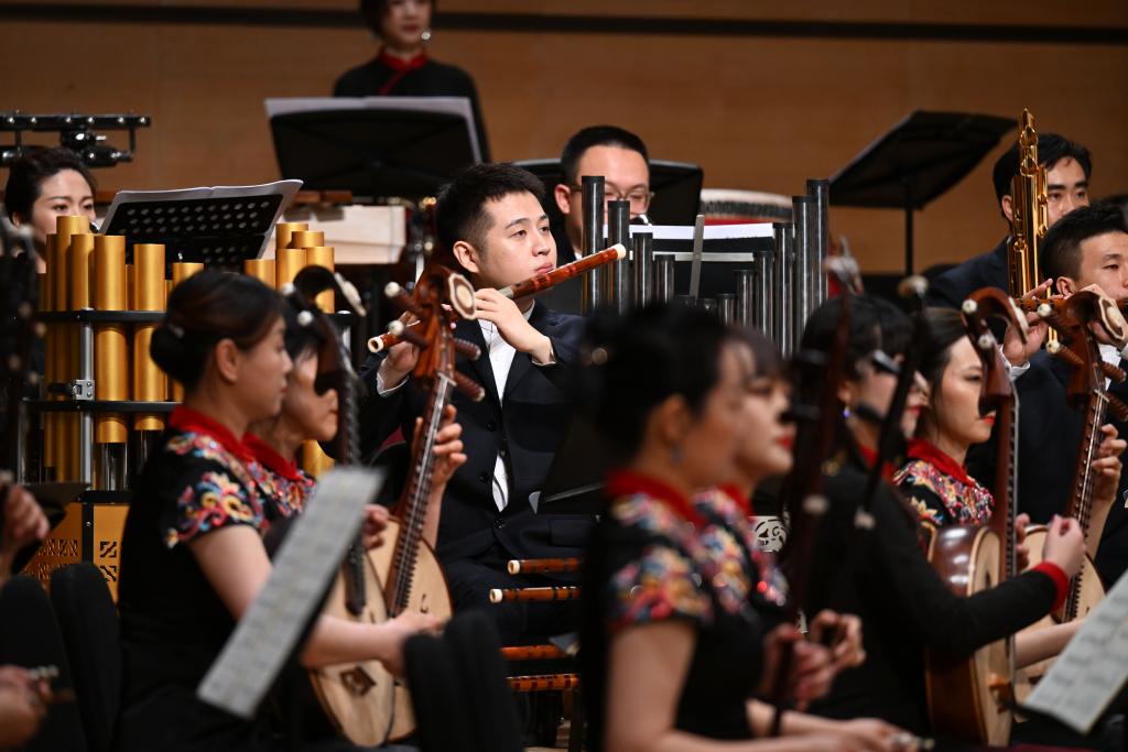 京津冀三地民乐团合奏民族交响诗《大运河》