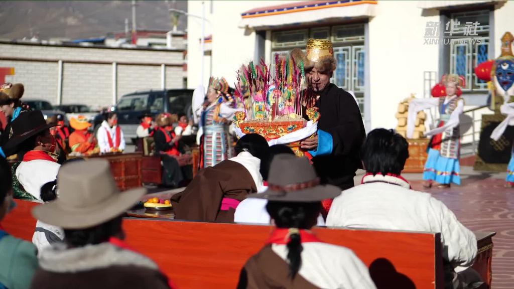 西藏村晚：“让我们一起欢歌起舞，共庆幸福中国年！”